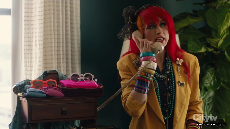 Young_Rock_S03E12_1080p_HEVC_x265-MeGusta_mkv_000715798.jpg