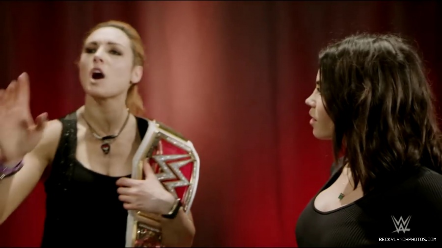 Jenna_Dewan_and_Steve_Kazee_meet_Becky_Lynch__WWE_Exclusive2C_June_232C_2019_mp42821.jpg