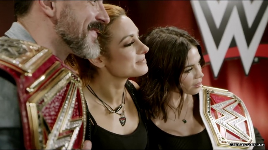 Jenna_Dewan_and_Steve_Kazee_meet_Becky_Lynch__WWE_Exclusive2C_June_232C_2019_mp42833.jpg