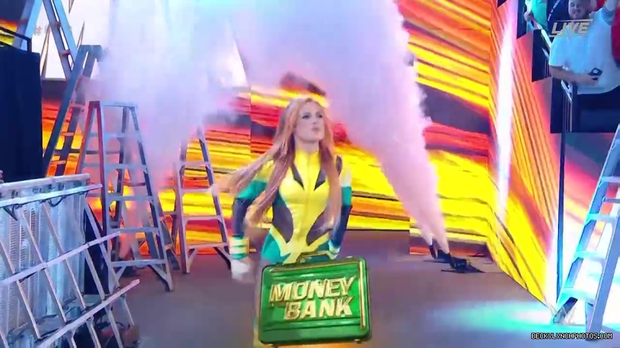 Womens_MITB_mp40122.jpg