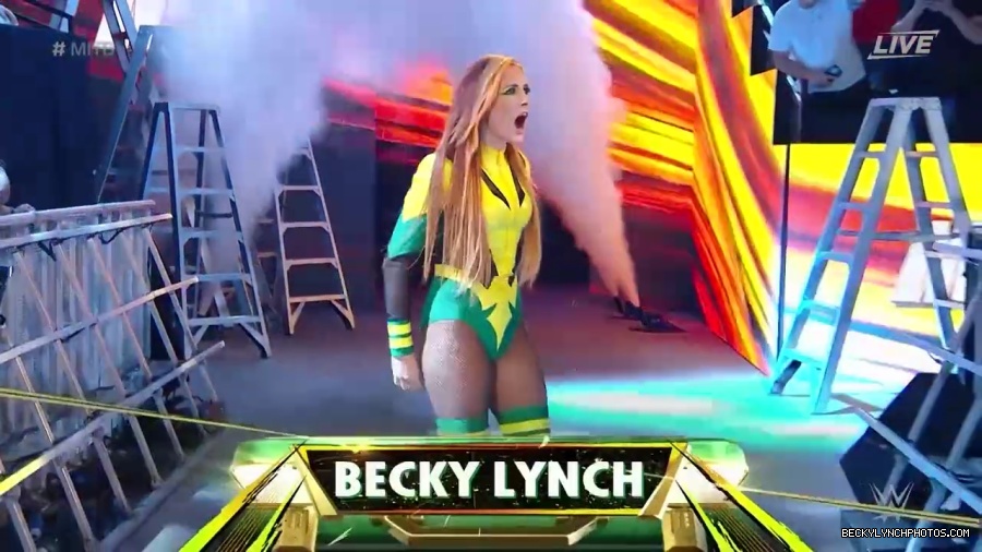 Womens_MITB_mp40123.jpg
