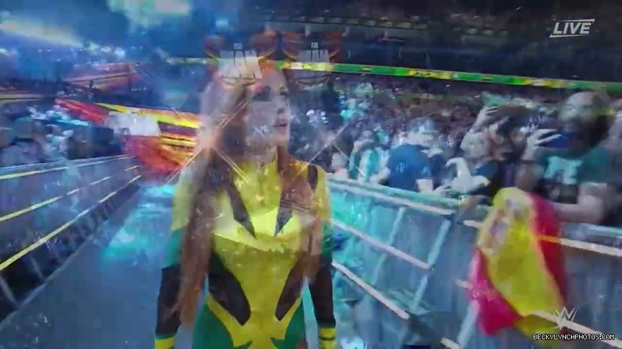 Womens_MITB_mp40129.jpg