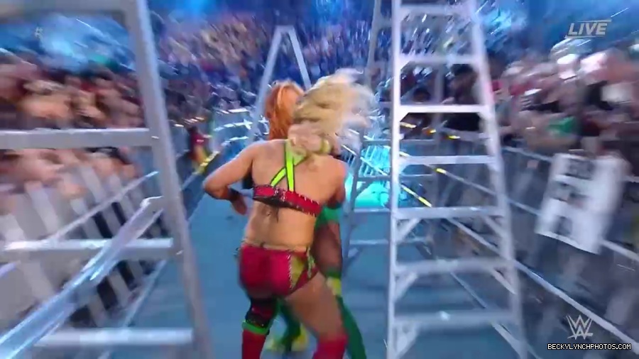 Womens_MITB_mp40145.jpg