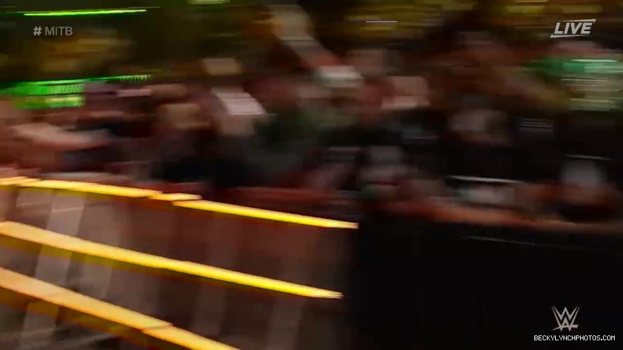 Womens_MITB_mp40166.jpg