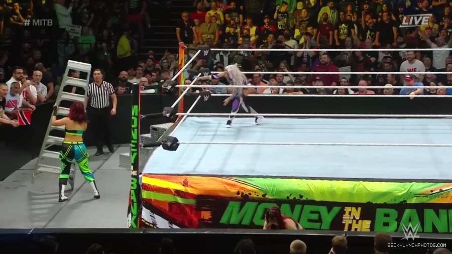 Womens_MITB_mp40168.jpg