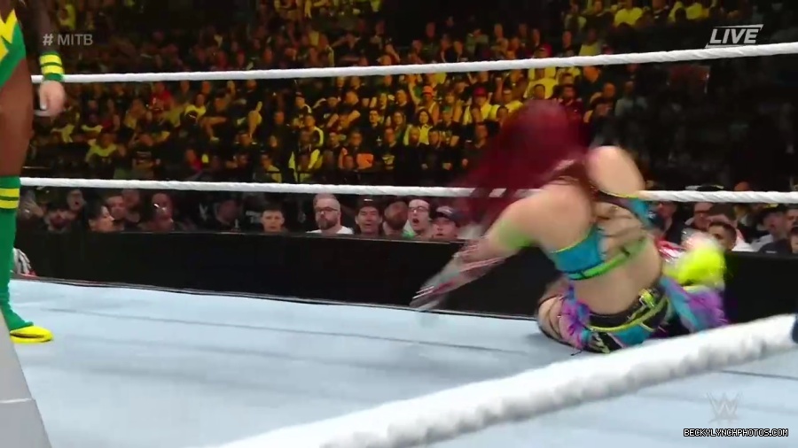 Womens_MITB_mp40422.jpg