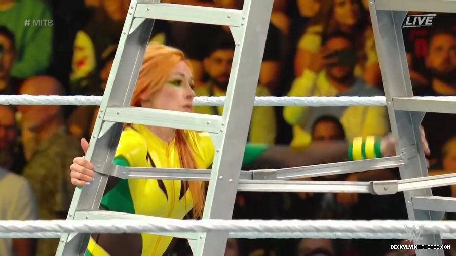 Womens_MITB_mp40427.jpg