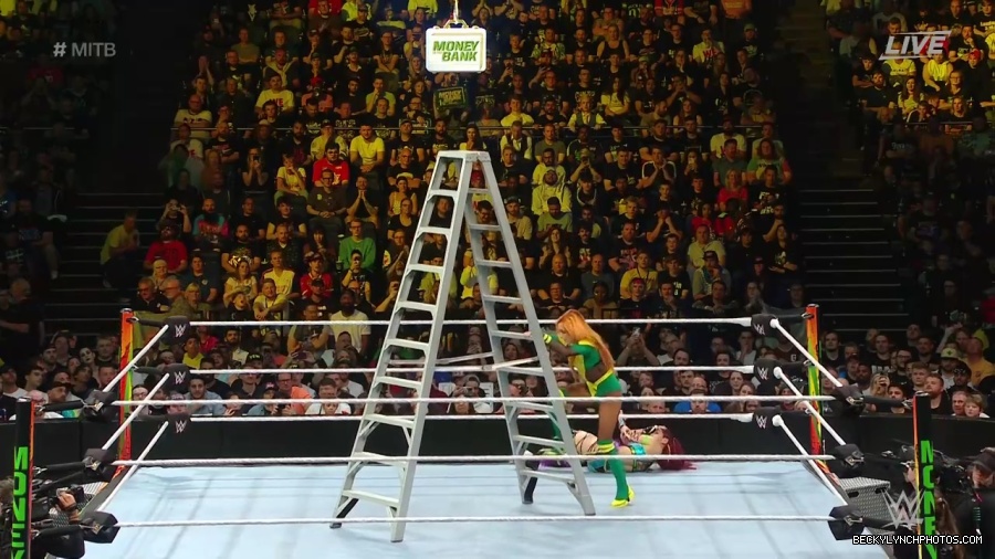 Womens_MITB_mp40429.jpg