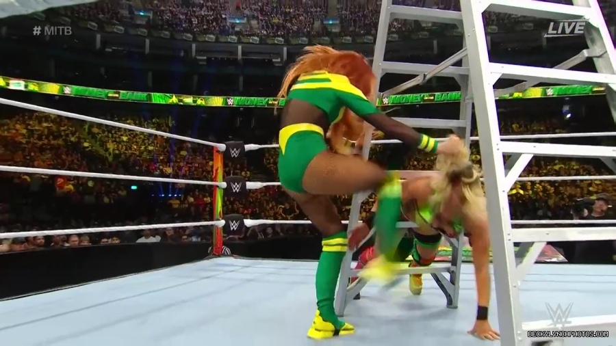 Womens_MITB_mp40448.jpg