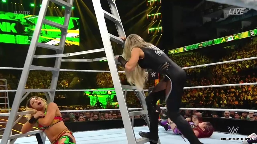 Womens_MITB_mp40493.jpg
