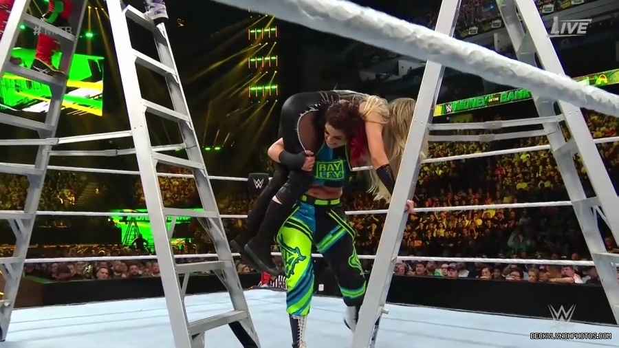 Womens_MITB_mp40549.jpg