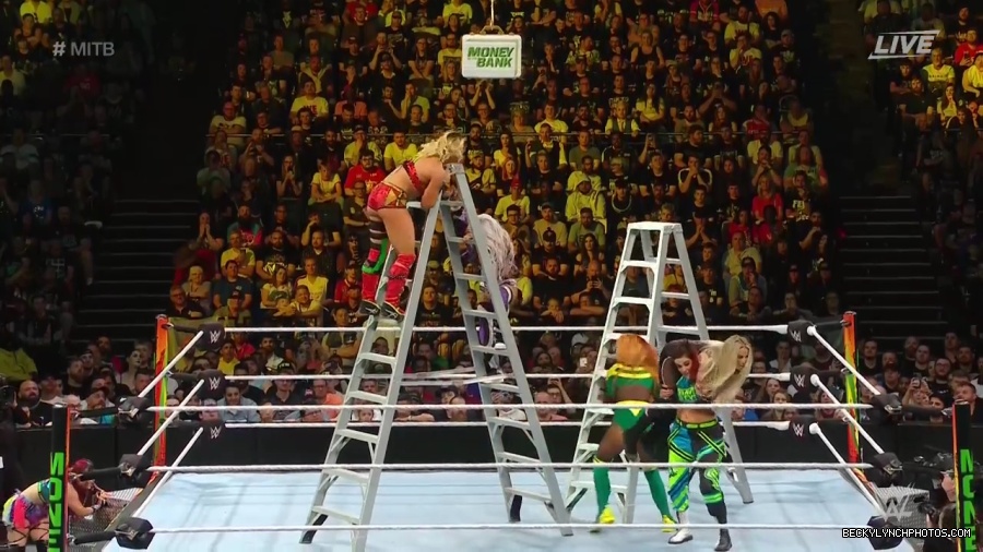 Womens_MITB_mp40554.jpg