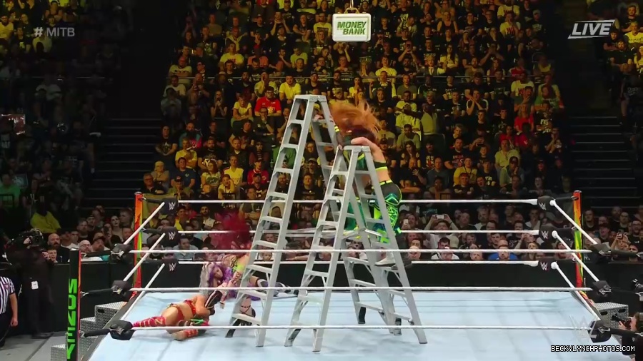 Womens_MITB_mp40575.jpg