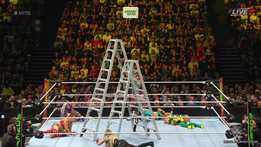 Womens_MITB_mp40591.jpg