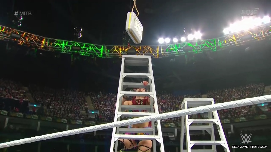 Womens_MITB_mp40595.jpg