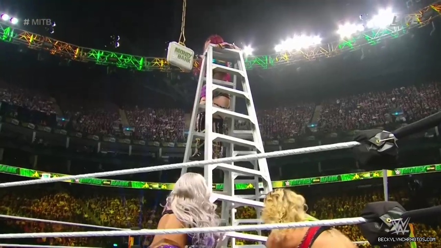 Womens_MITB_mp40600.jpg