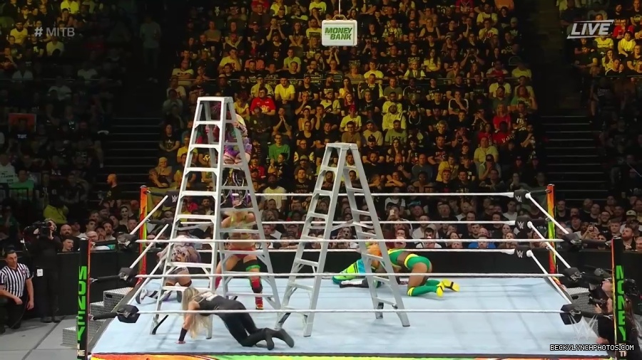 Womens_MITB_mp40610.jpg