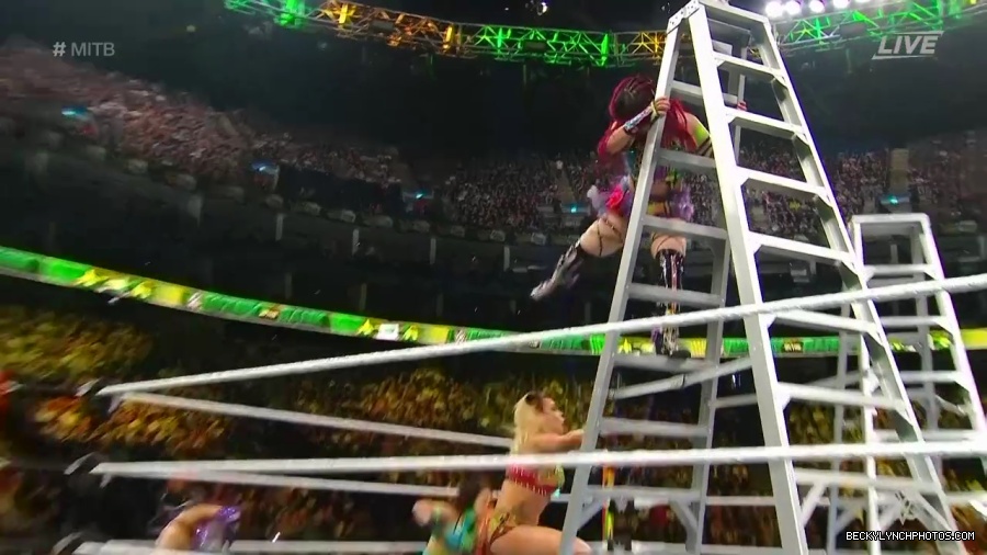 Womens_MITB_mp40612.jpg