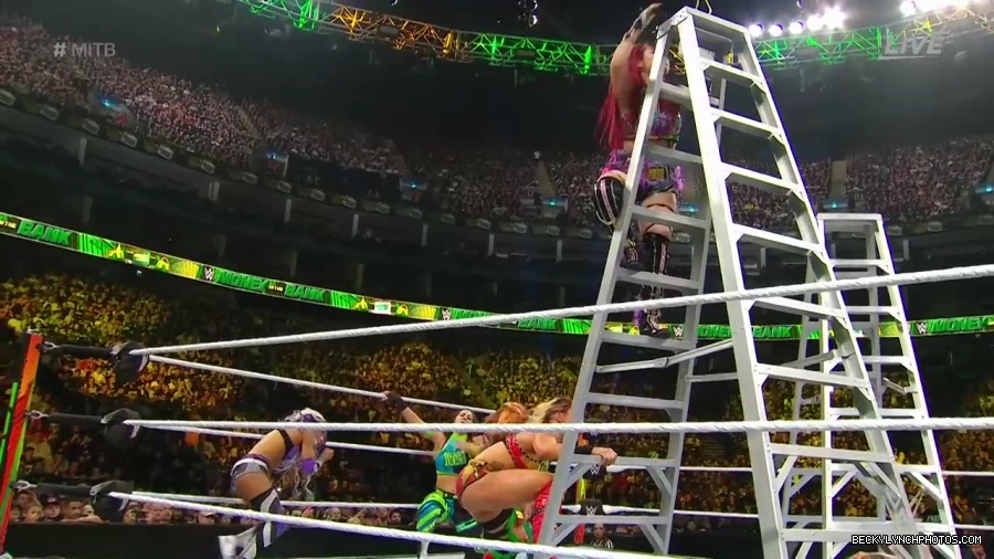 Womens_MITB_mp40614.jpg