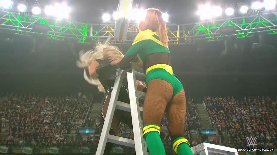 Womens_MITB_mp40688.jpg