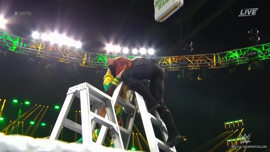Womens_MITB_mp40694.jpg