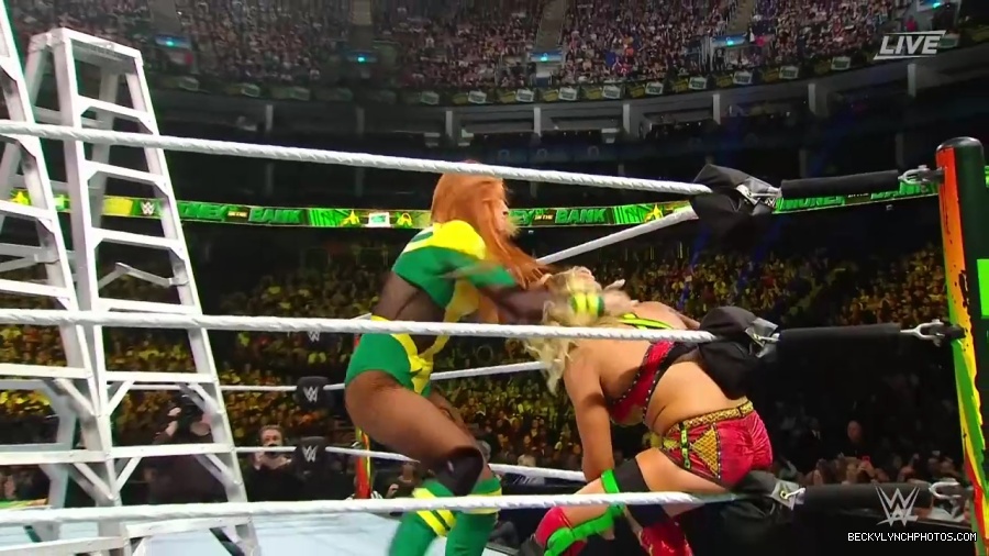 Womens_MITB_mp40705.jpg