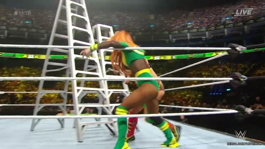 Womens_MITB_mp40706.jpg