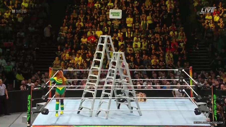 Womens_MITB_mp40708.jpg