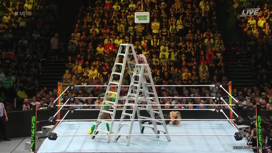 Womens_MITB_mp40710.jpg