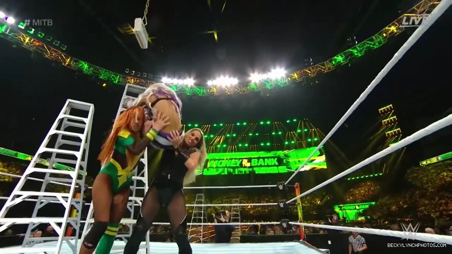 Womens_MITB_mp40748.jpg