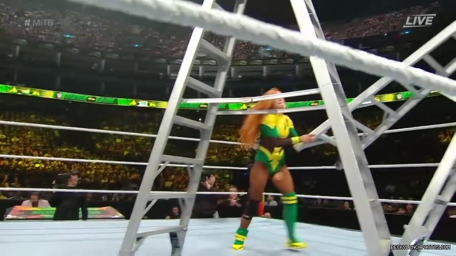 Womens_MITB_mp40774.jpg