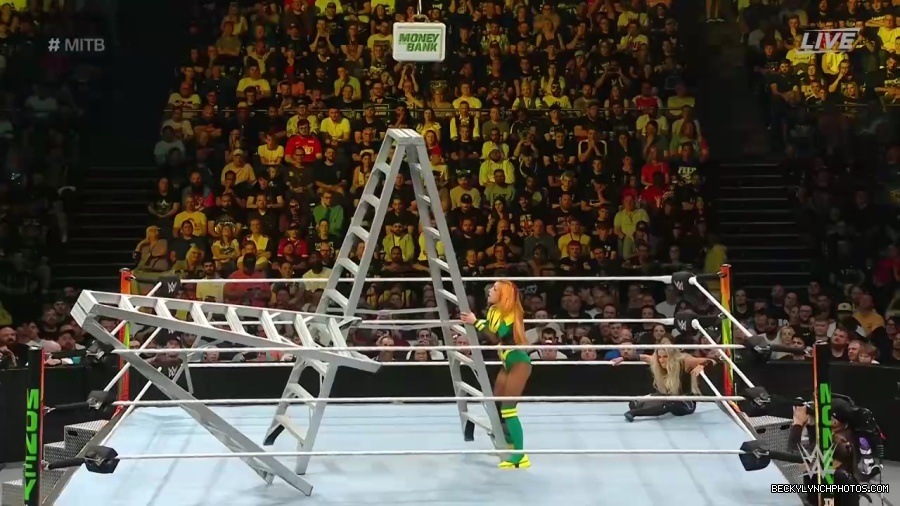 Womens_MITB_mp40778.jpg