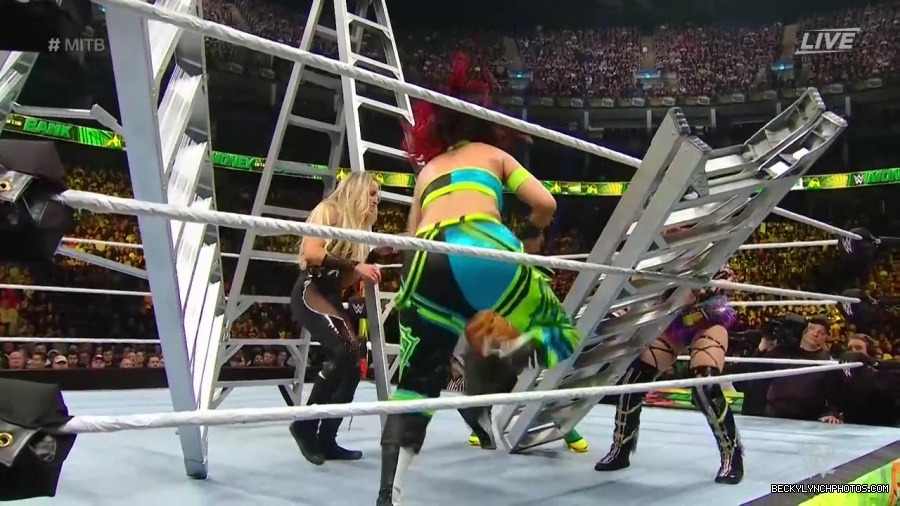 Womens_MITB_mp40807.jpg