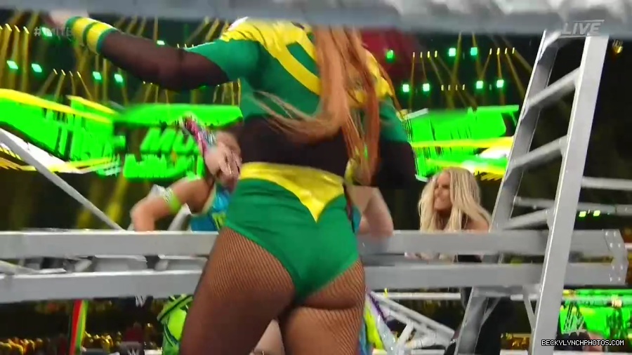 Womens_MITB_mp40813.jpg