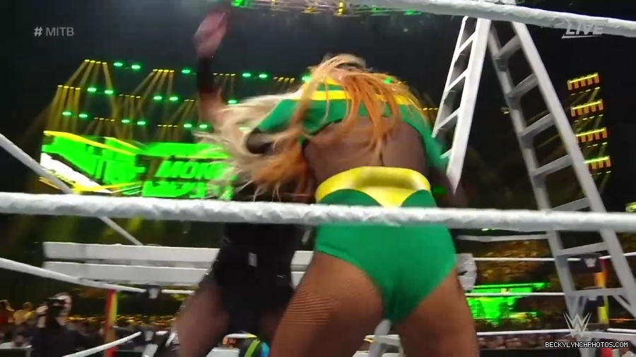 Womens_MITB_mp40829.jpg