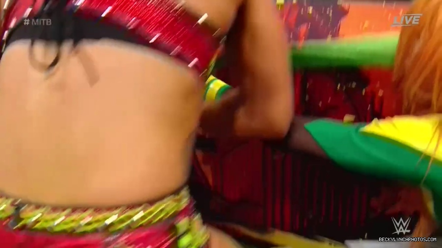 Womens_MITB_mp40884.jpg