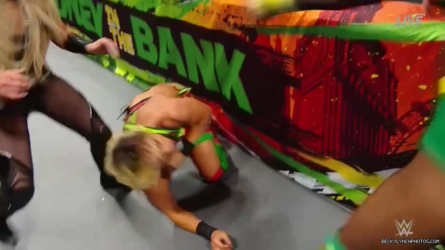Womens_MITB_mp40891.jpg