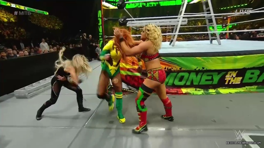Womens_MITB_mp40917.jpg