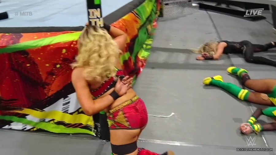 Womens_MITB_mp40997.jpg