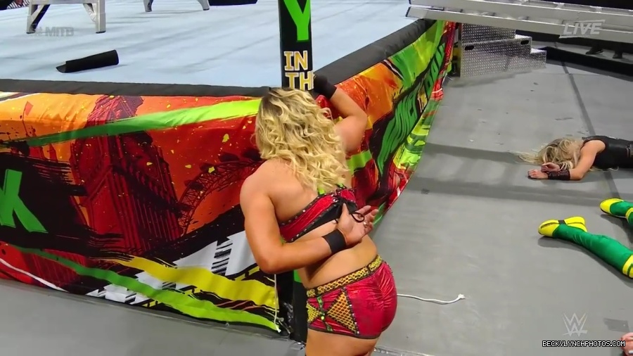 Womens_MITB_mp40998.jpg