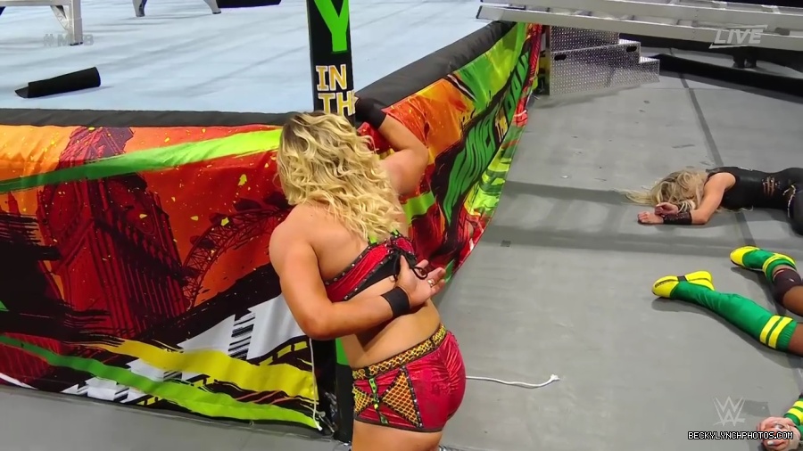 Womens_MITB_mp40999.jpg