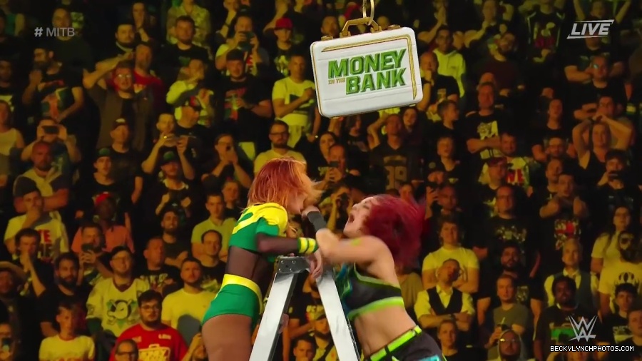 Womens_MITB_mp41136.jpg