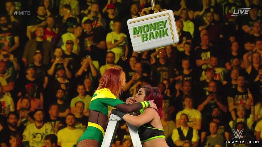 Womens_MITB_mp41138.jpg