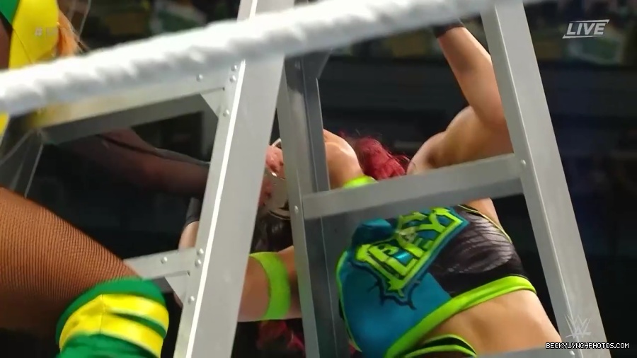 Womens_MITB_mp41144.jpg