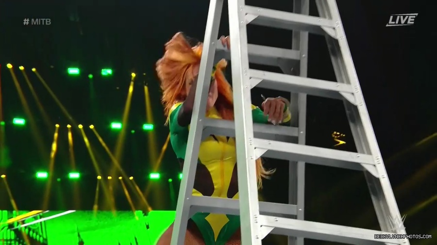 Womens_MITB_mp41158.jpg