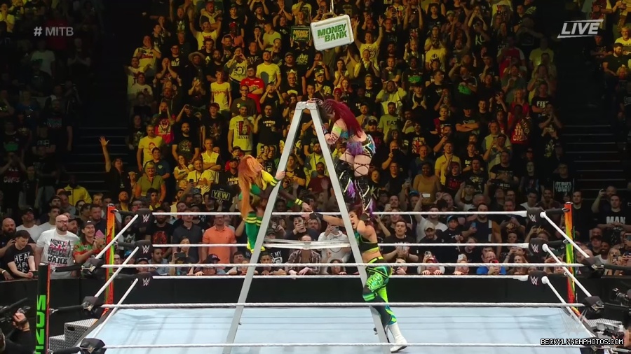 Womens_MITB_mp41214.jpg