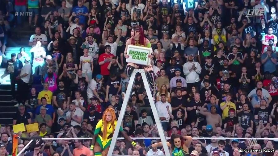 Womens_MITB_mp41326.jpg