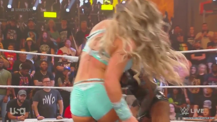NXT_September_12th_mp41575.jpg