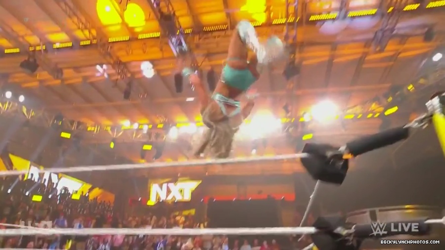 NXT_September_12th_mp41589.jpg