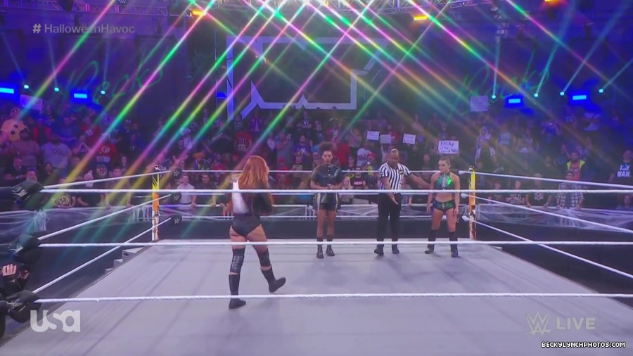 Halloween_Havoc_Main_Event_mp41246.jpg